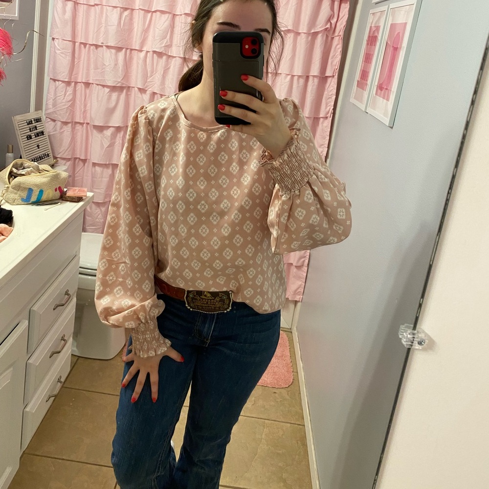 Pink puff sleeve top